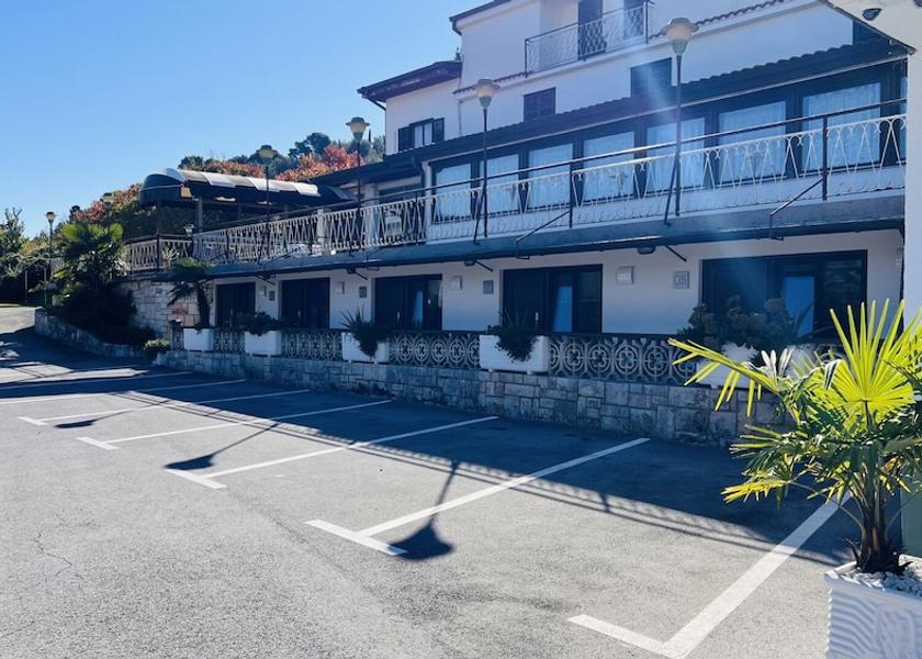  Piran Front of property