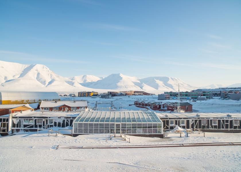  Longyearbyen Exterior Detail