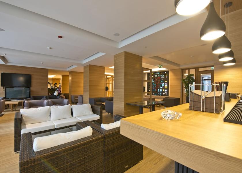  Tatranska Lomnica Lobby