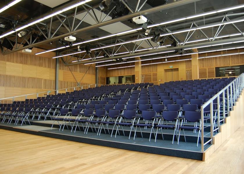  Poprad Business Centre