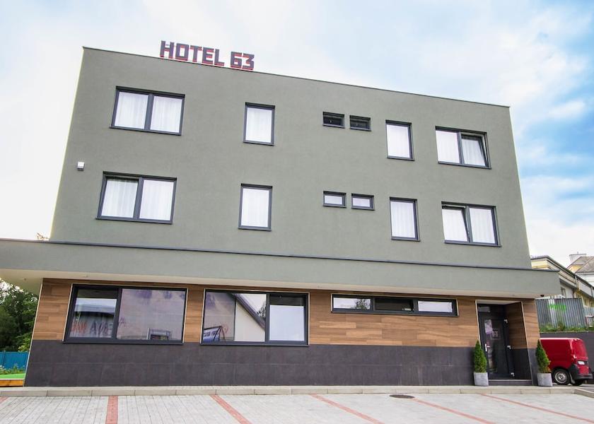  Poprad Exterior Detail