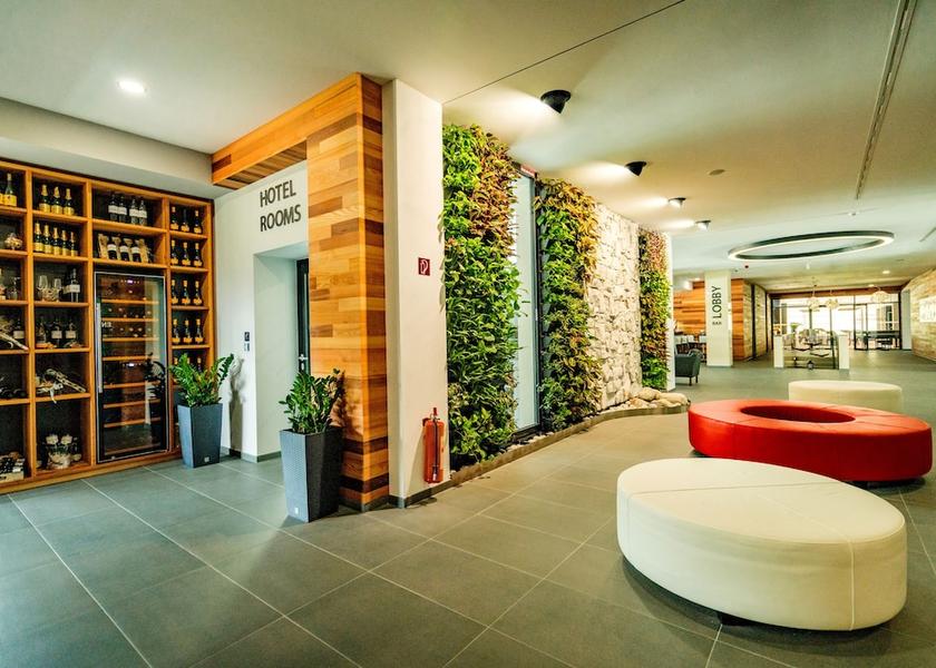  Tatranska Lomnica Bar