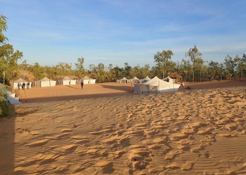  Lompoul Exterior Detail