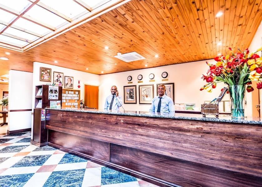 Manzini Manzini Reception