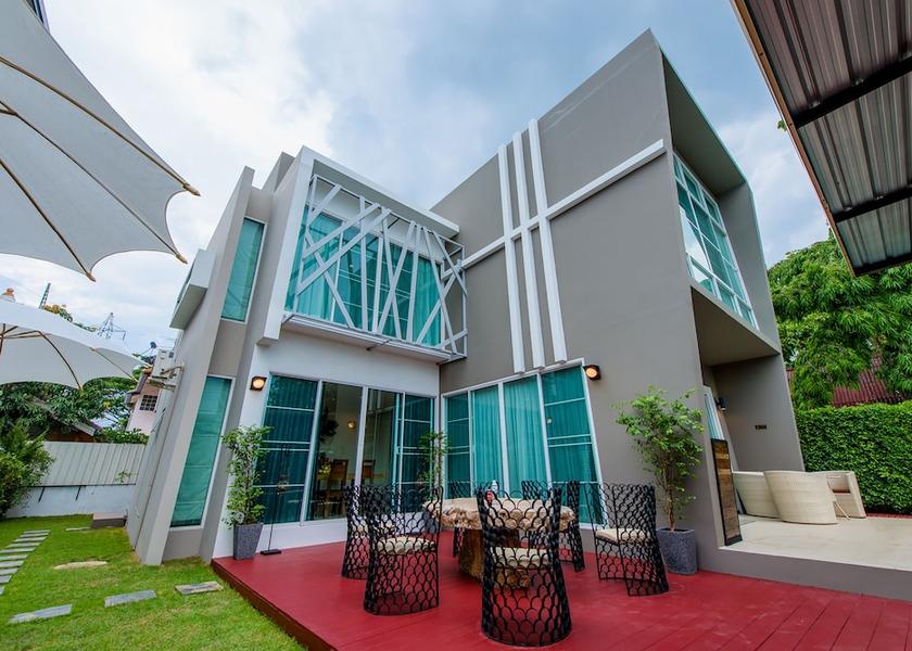 Chiang Mai Province San Sai Exterior Detail