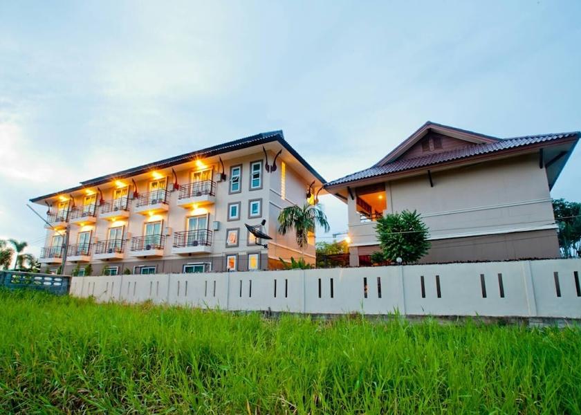 Phichit phichit Primary image