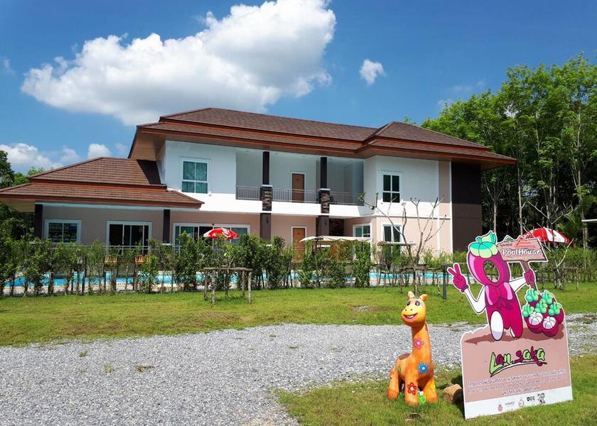 Nakhon Si Thammarat lan saka Exterior Detail