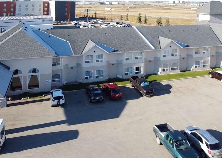 Alberta Leduc Exterior