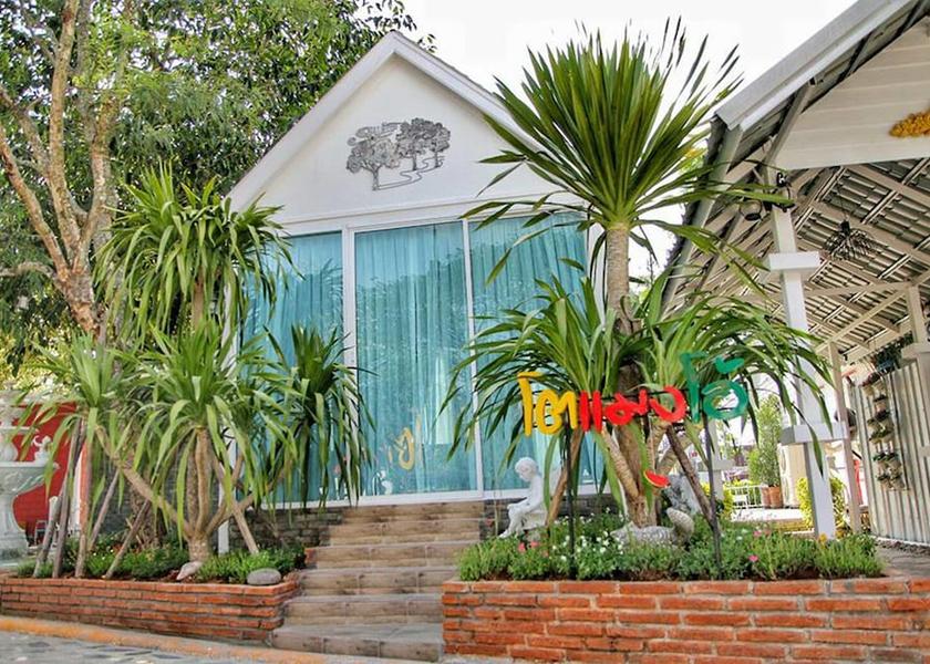 Nakhon Nayok nakhon nayok Interior Entrance