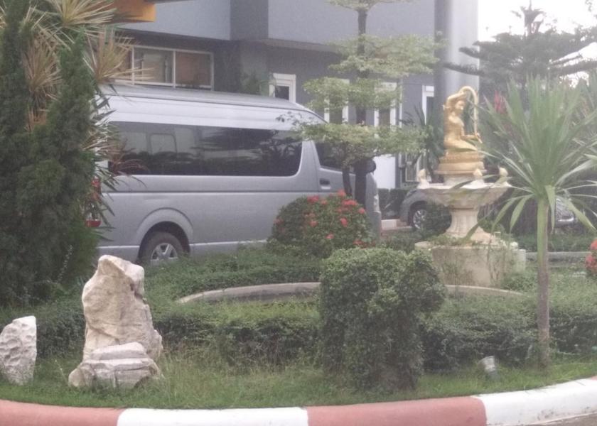 Prachin Buri Si Maha Phot Property Grounds