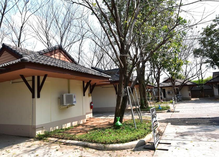 Nakhon Sawan Nakhon Sawan Exterior Detail