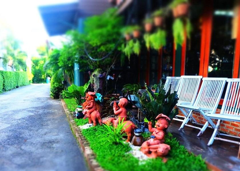 Suphan Buri Province Suphan Buri Exterior Detail