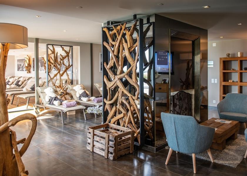 Canton of Vaud Chavannes-de-Bogis Spa reception