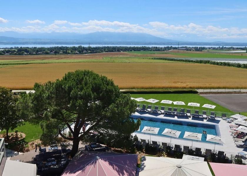 Canton of Vaud Chavannes-de-Bogis Pool
