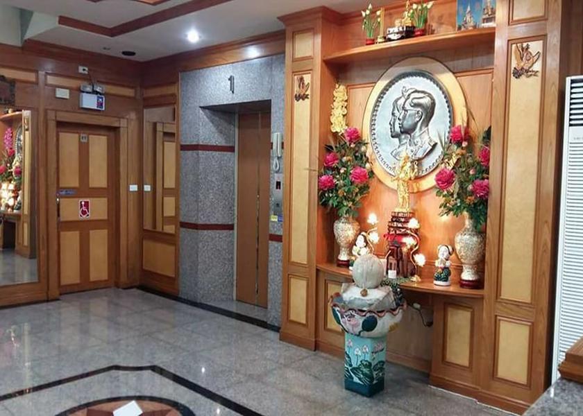 Mukdahan Mukdahan Interior Entrance