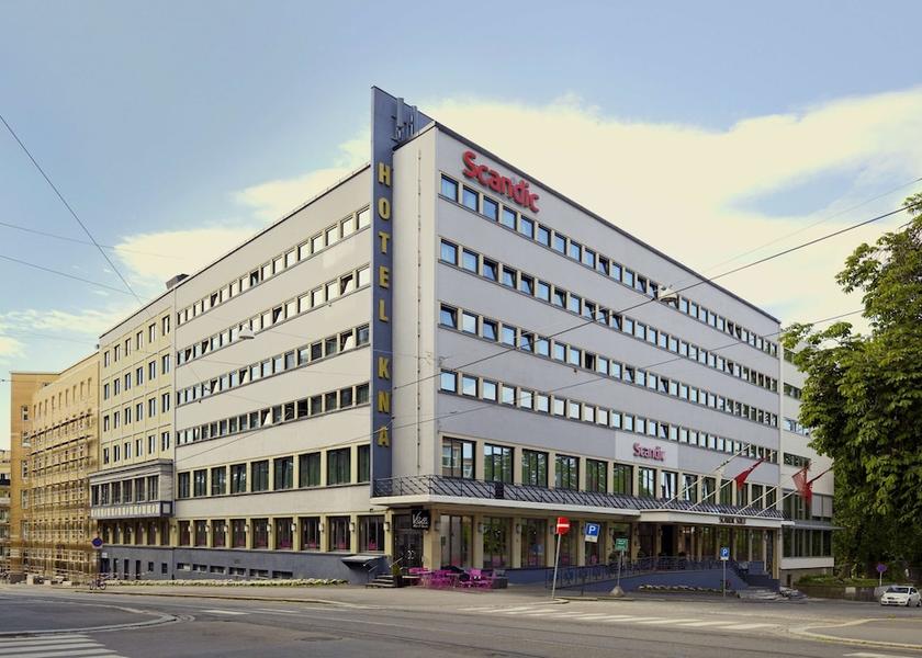  Oslo Exterior Detail