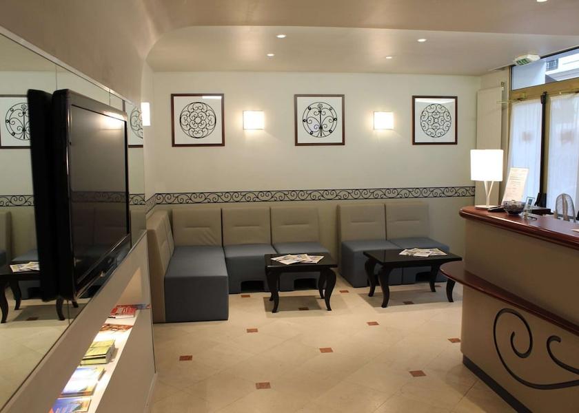 Île-de-France Paris Reception