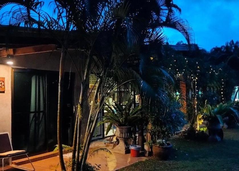 Chumphon Pathio Exterior Detail