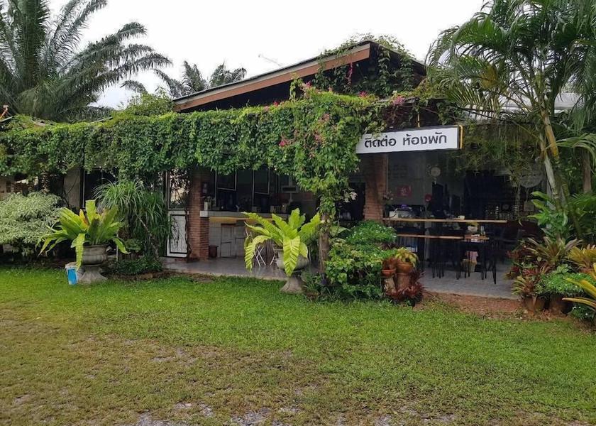 Chumphon Pathio Reception