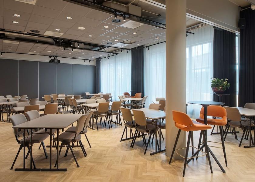  Oslo Meeting Room