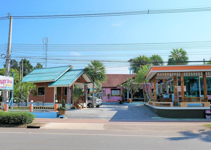 Chanthaburi Tha Mai Exterior Detail