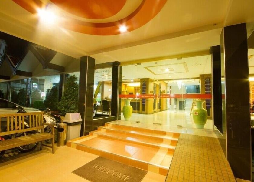 Lop Buri Lop Buri Entrance