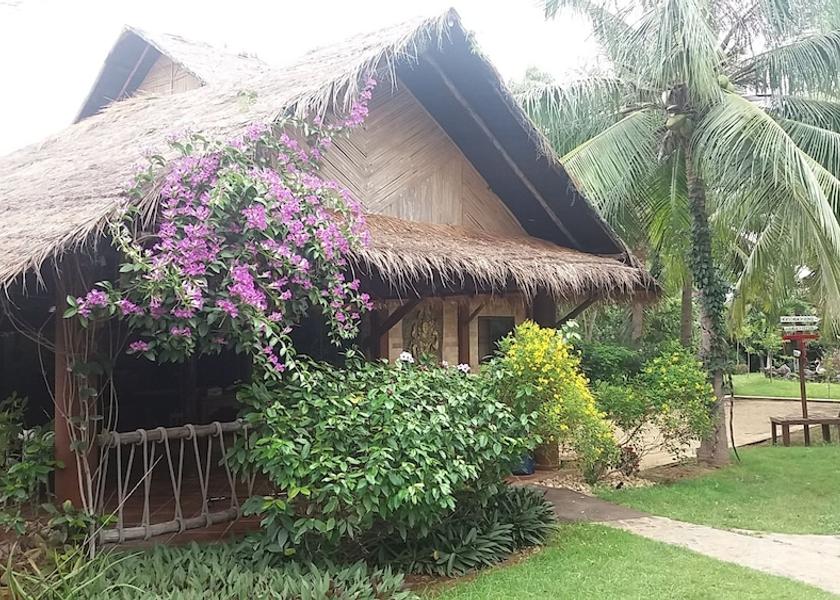 Prachuap Khiri Khan Sam Roi Yot Exterior Detail