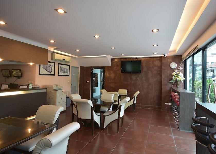 Nakhon Pathom Province Phutthamonthon Lobby sitting area