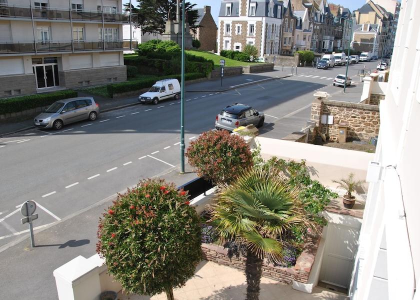 Brittany Saint-Malo Street View