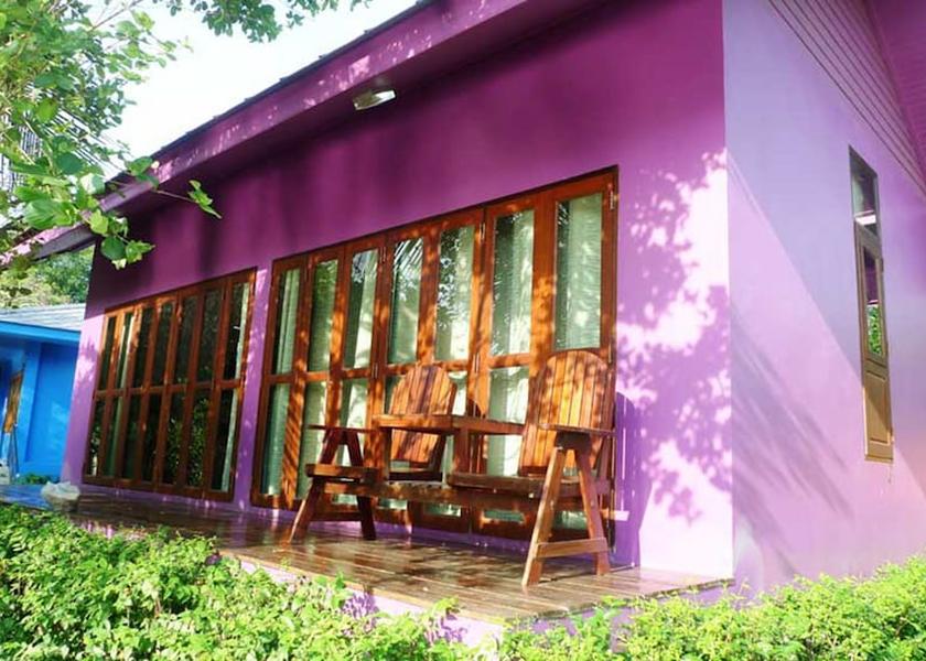 Suphan Buri Doem Bang Nang Buat Exterior Detail