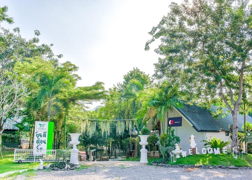 Phetchaburi Province Kaeng Krachan Exterior