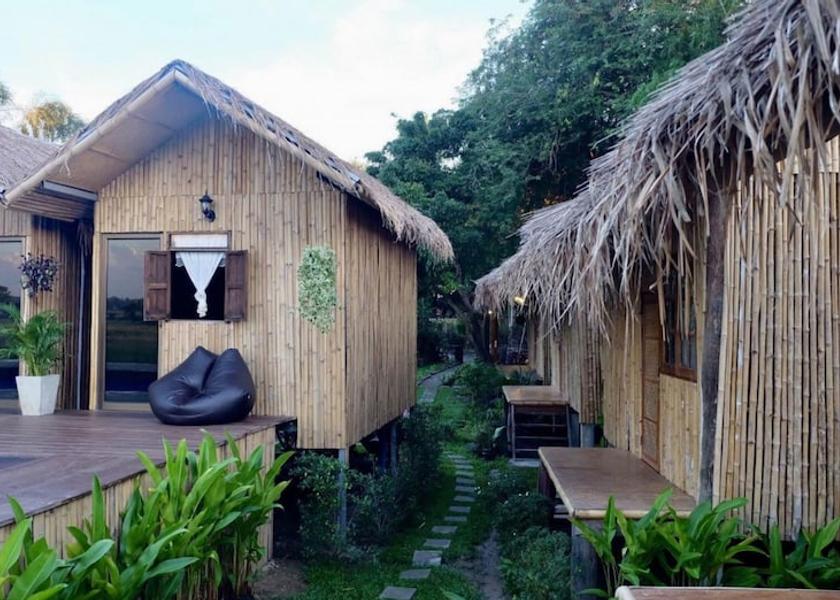 Chiang Mai Province San Kamphaeng Exterior Detail