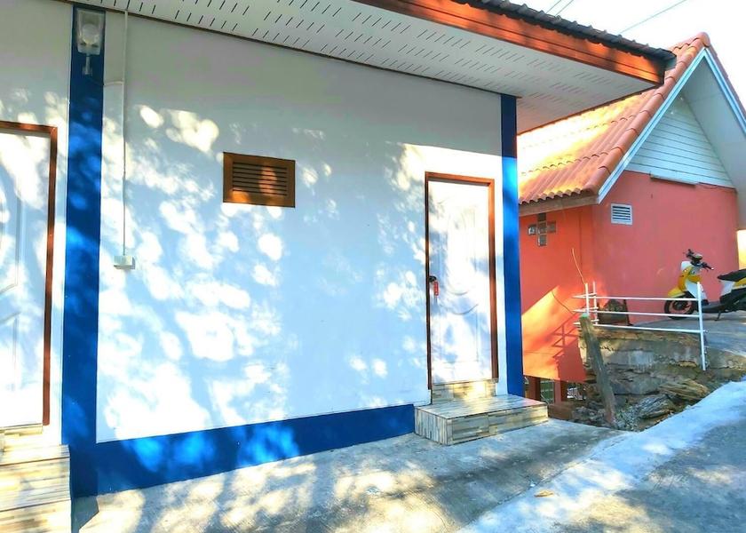 Chonburi Ko Sichang Exterior Detail