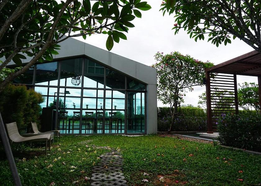 Prachin Buri Province Si Maha Phot Property grounds
