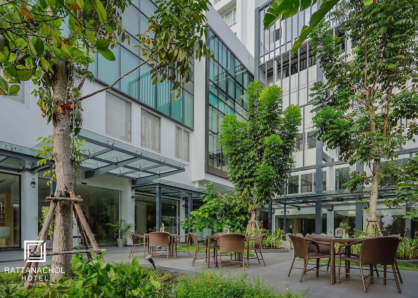 Chonburi Chonburi Courtyard