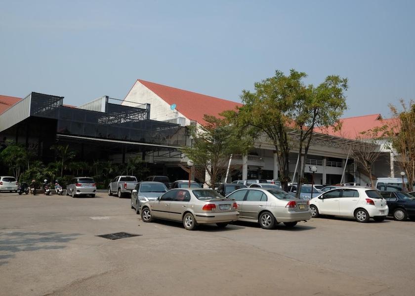 Nakhon Sawan Nakhon Sawan Parking