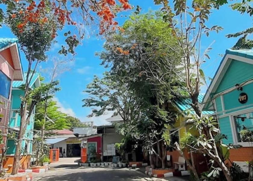 Nakhon Sawan Nakhon Sawan Property Grounds