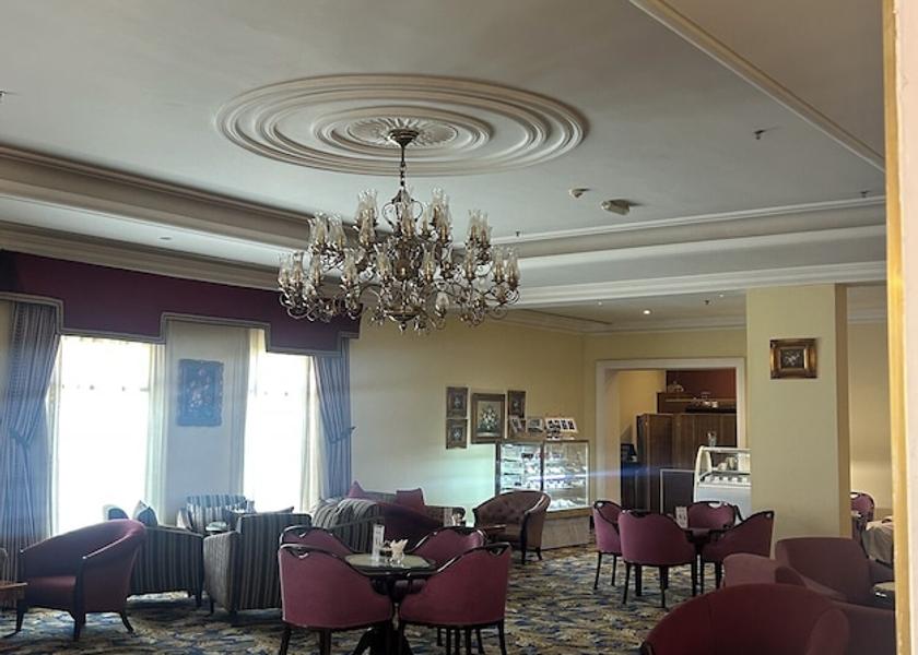  Kuwait City Restaurant
