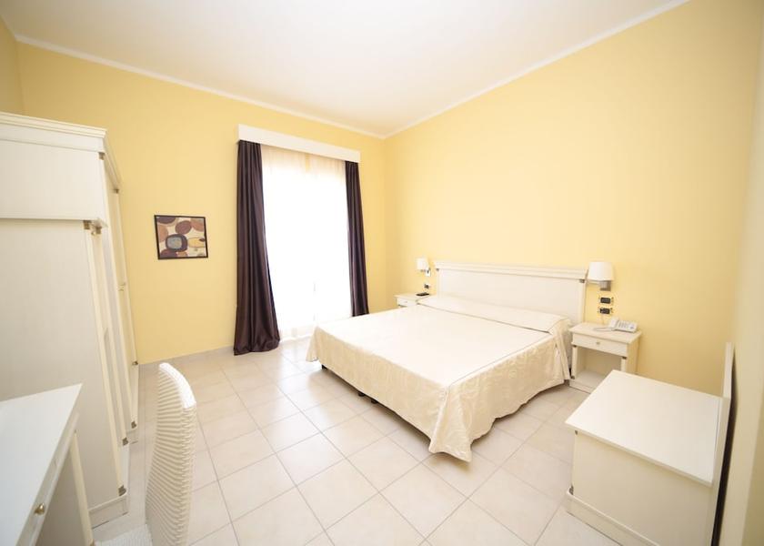 Calabria Roccella Jonica Room