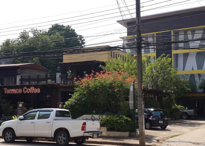 Prachin Buri Province Kabin Buri Facade