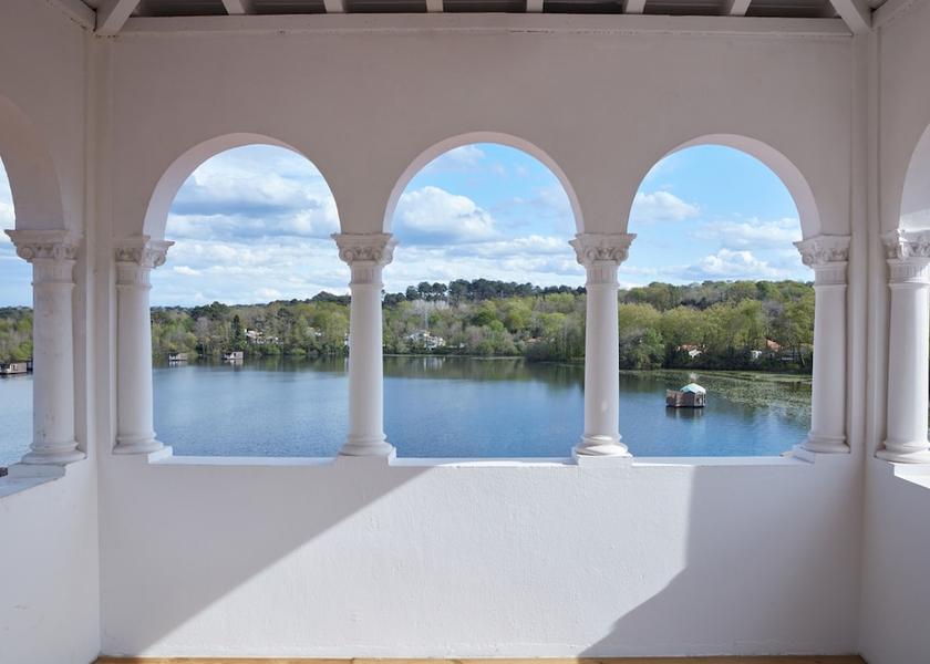 Nouvelle-Aquitaine Anglet Exterior Detail