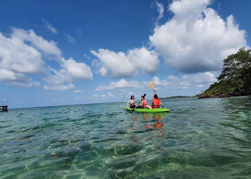 Trat Province Ko Kood Boating