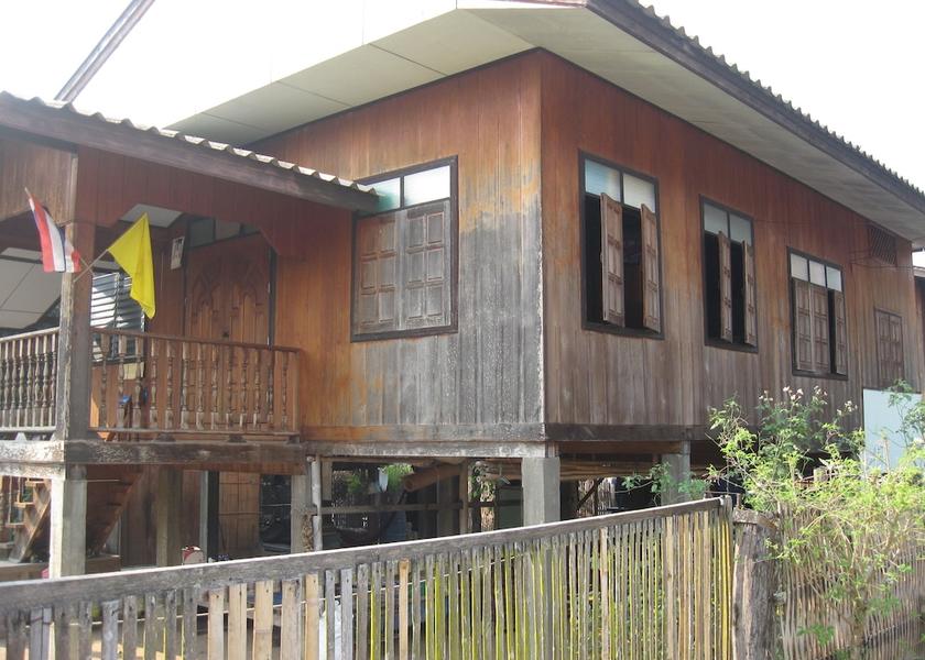 Mae Hong Son Province Khun Yuam Exterior Detail