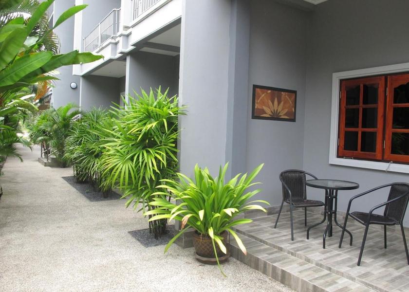  Thai Mueang Exterior Detail