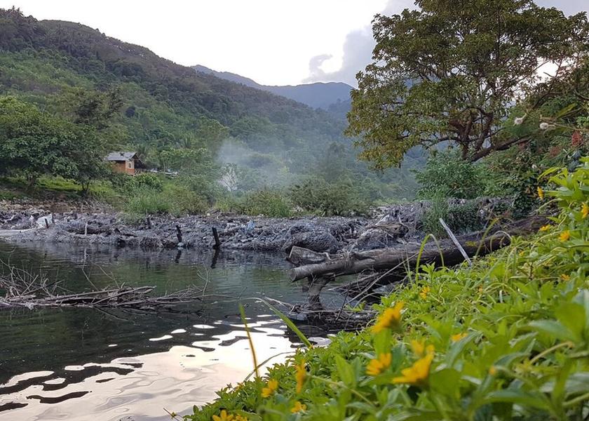 Nakhon Si Thammarat lan saka Property Grounds