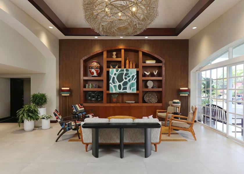 Alajuela Santa Ana Lobby