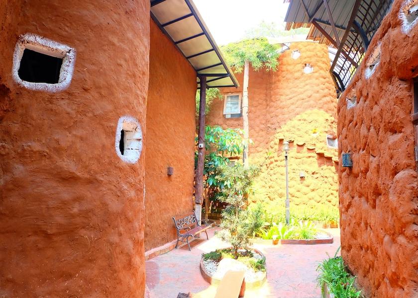 Chiang Mai Province Hang Dong Exterior Detail