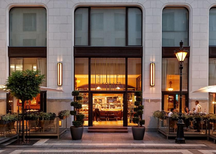  Budapest Outdoor dining