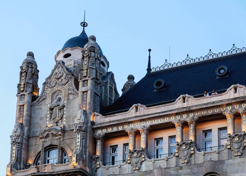  Budapest Exterior