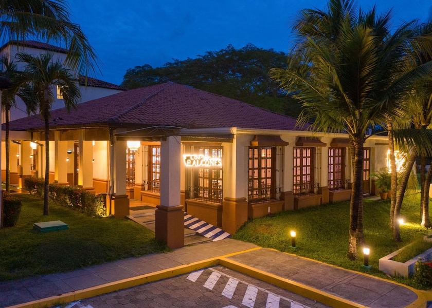 La Paz Department San Luis Talpa Dining